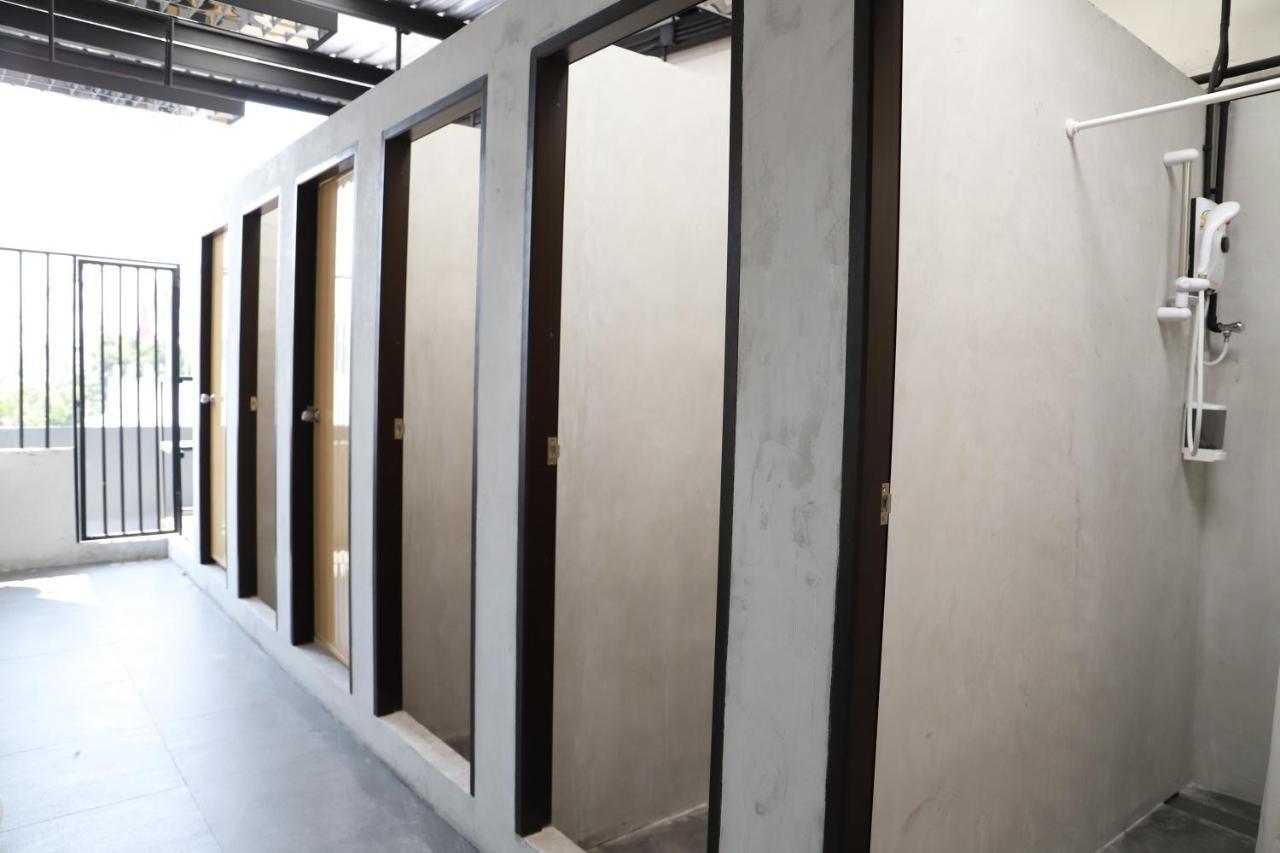 The Cube Hostel Khaosan Бангкок Экстерьер фото